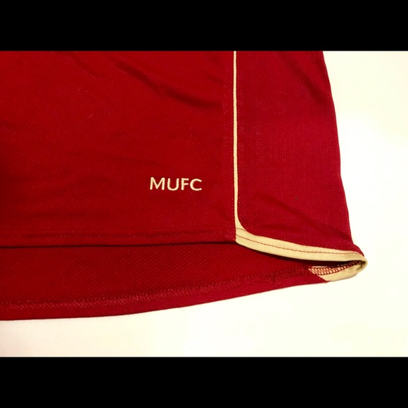 Manchester United Jersey made by Nike - Picture 3 of 7